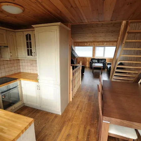 Risvaerbrygger As Holiday home *