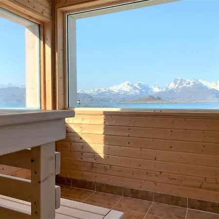 Risvaerbrygger As Holiday home *
